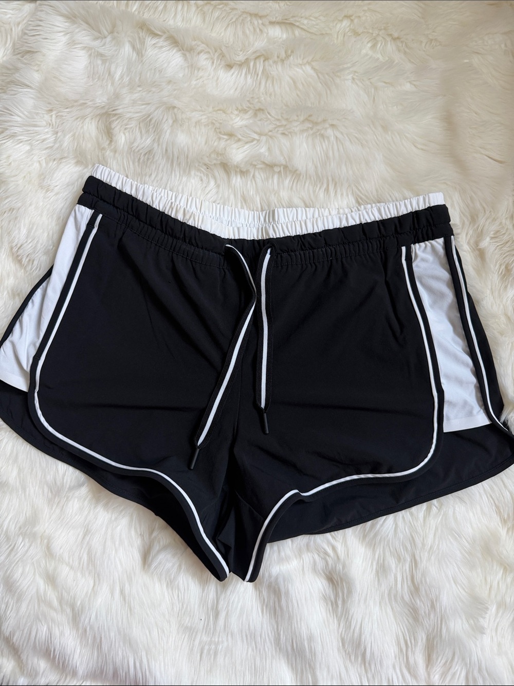 Athleta Monochrome Colorblocked Shorts